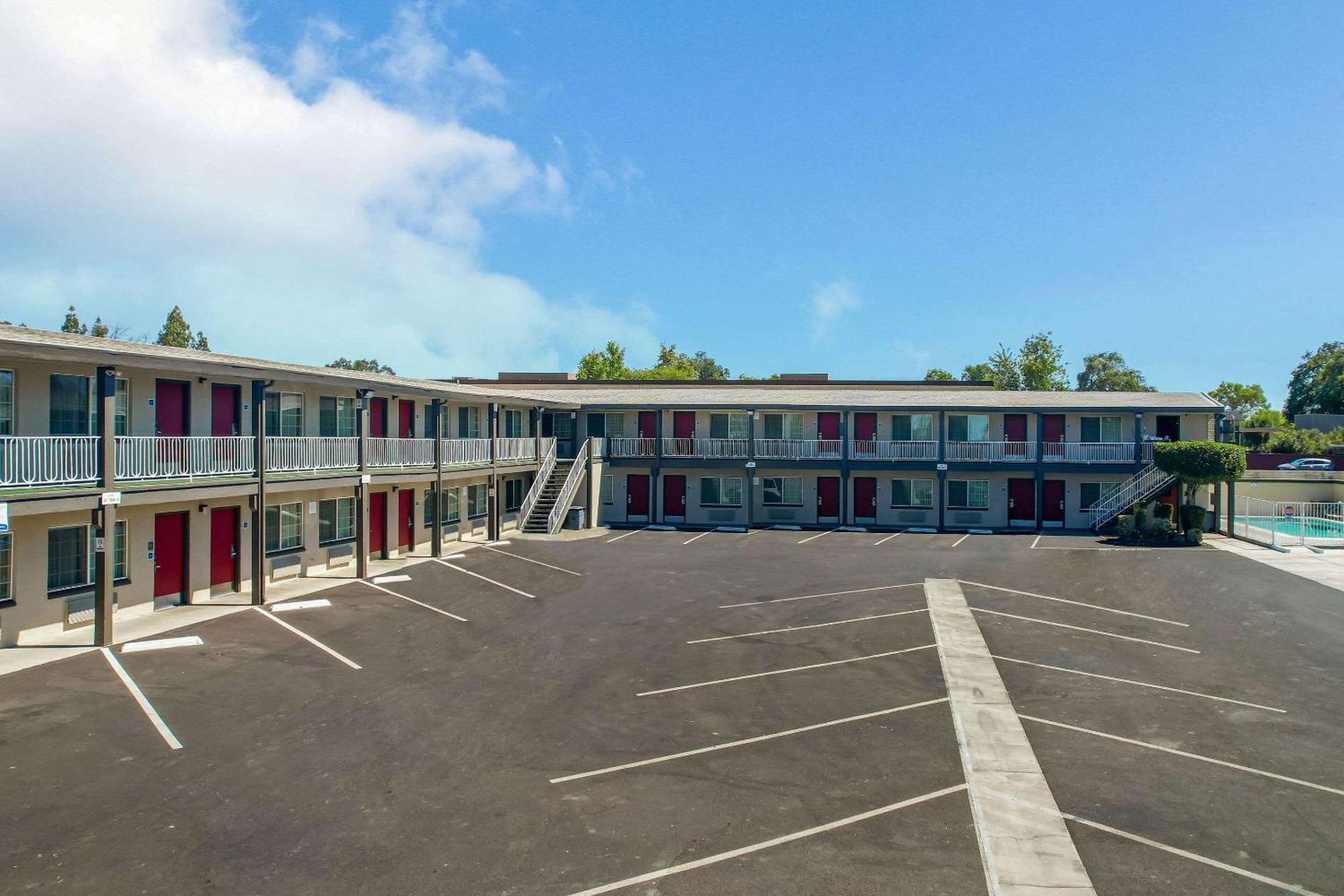 Econo Lodge Woodland Near I-5 Eksteriør billede